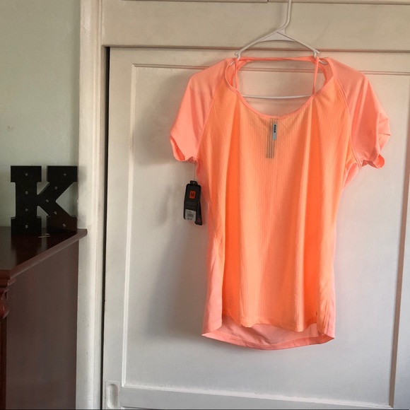 Ladies active workout/running short sleeve shirt - Picture 5 of 6